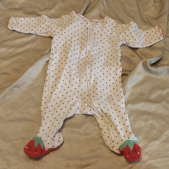 Strawberry-Themed Pajamas 3m Carter's - Picture 7 of 11